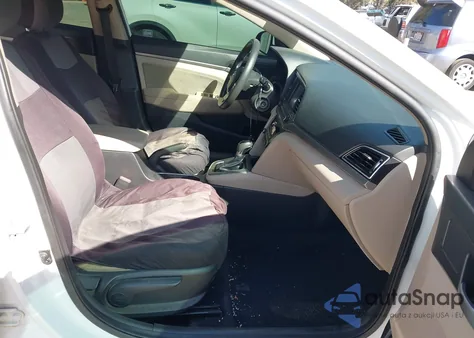 2017 Hyundai Elantra Se z USA, uszkodzony, nr VIN 5NPD84LF5HH003332